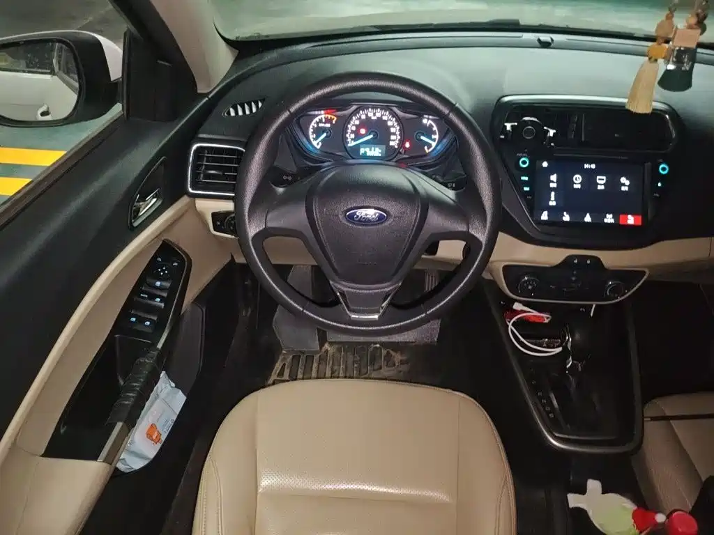 Ford Escort 2018