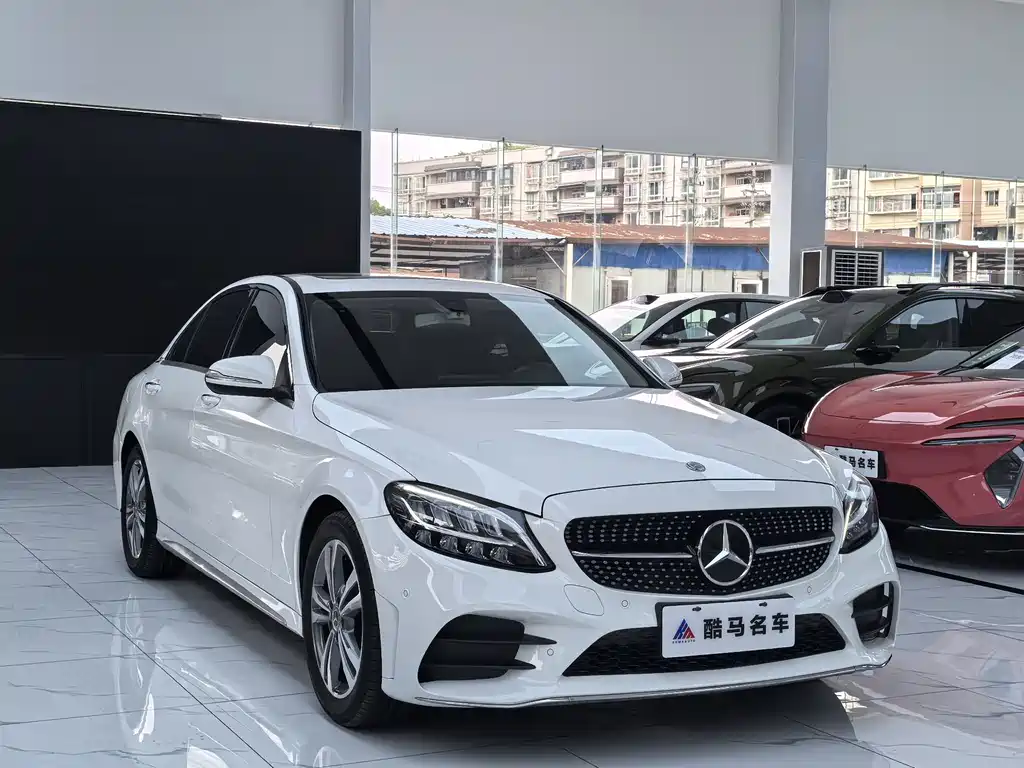 Mercedes-Benz C-Class 2020 — фото 3