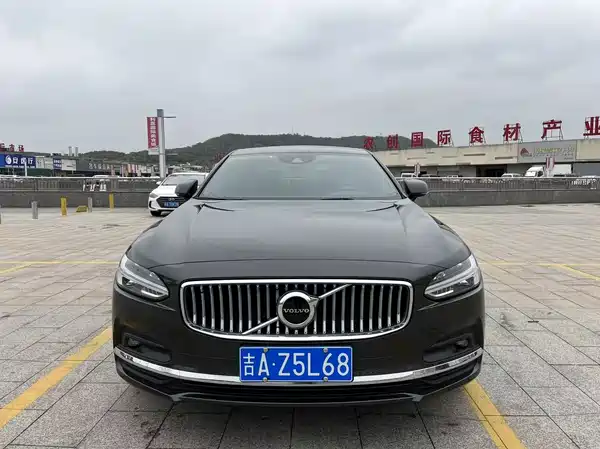 Volvo S90 2021