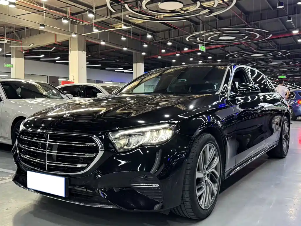 Mercedes-Benz E-Class 2024