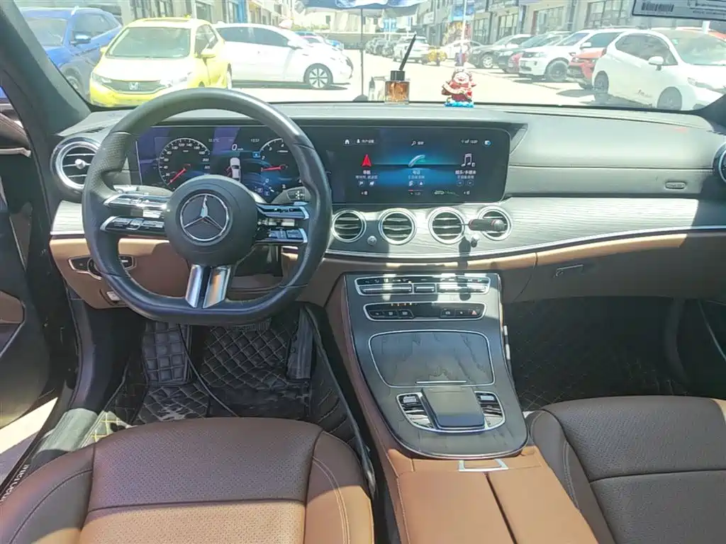 Mercedes-Benz E-Class 2021 — фото 10