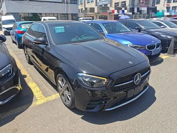 Mercedes-Benz E-Class 2021