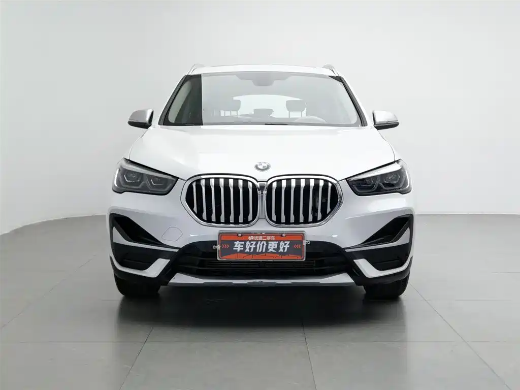 BMW X1 2021 — фото 3