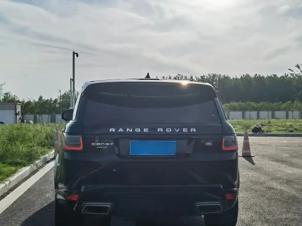 Land Rover Range Rover Sport 2019 — фото 10