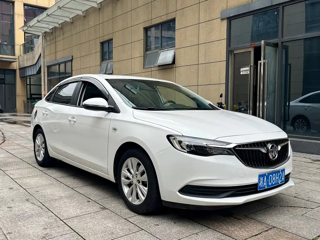 Buick Excelle 2021 — фото 3
