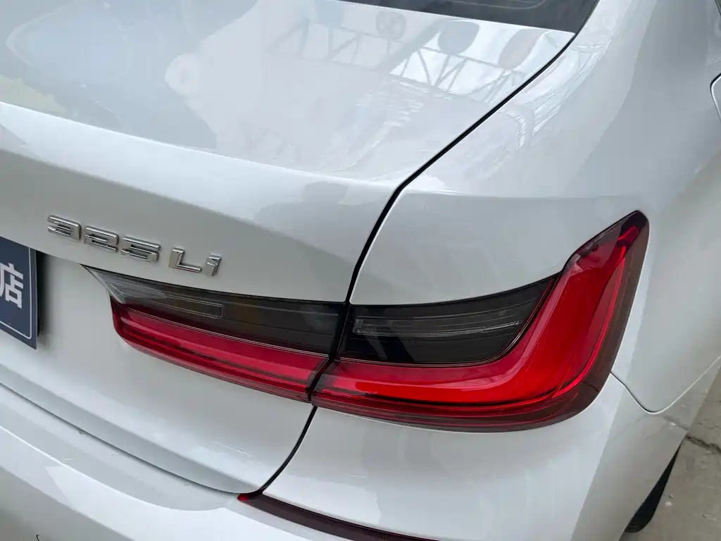 BMW 3 Series 2020 — фото 26