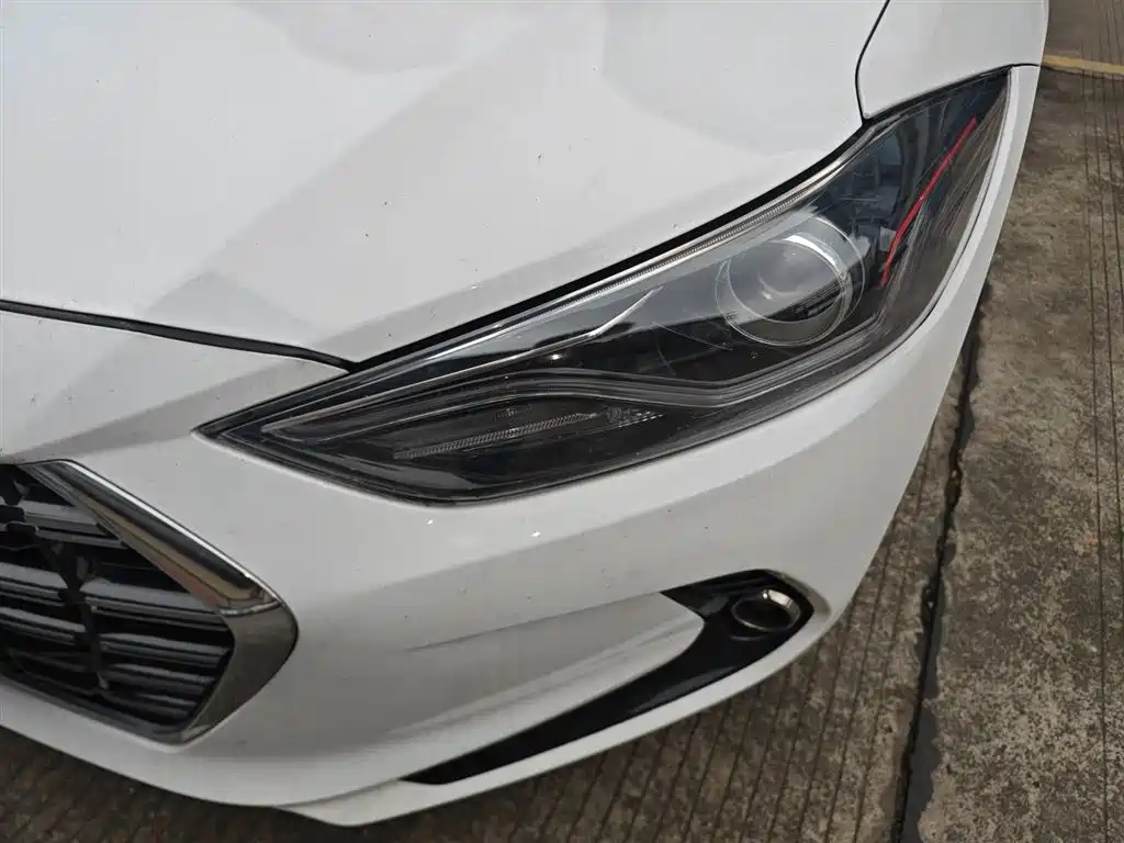 Hyundai Elantra 2020 — фото 24
