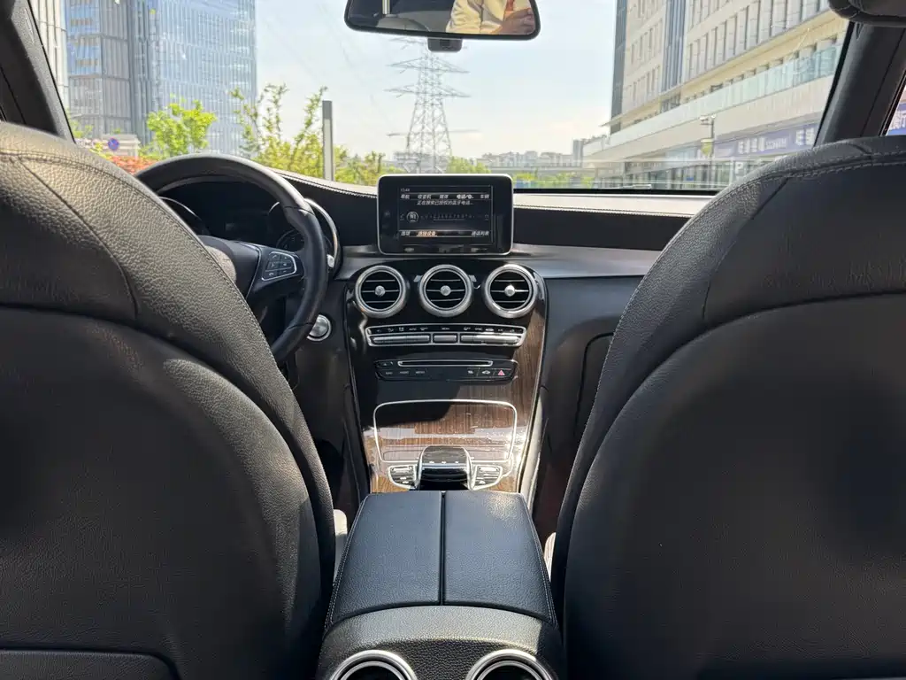 Mercedes-Benz GLC 2019 — фото 17