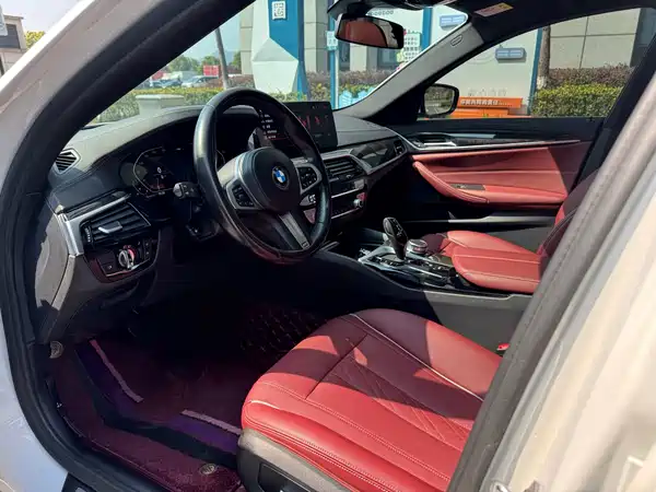 BMW 5 Series 2022