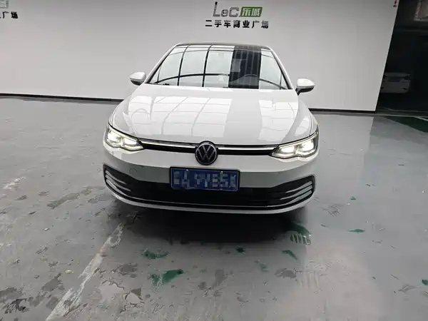 Volkswagen Golf 2022
