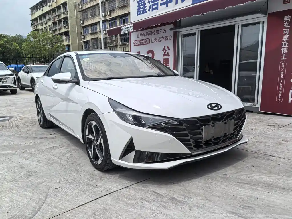 Hyundai Elantra 2021