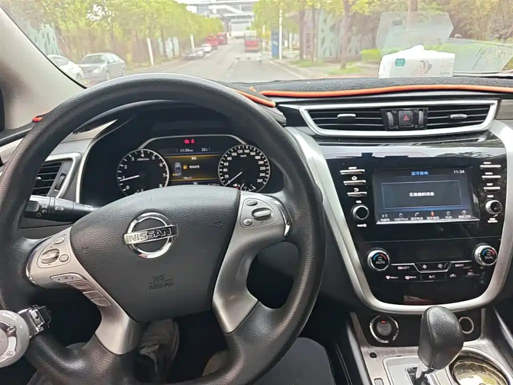 Nissan Murano 2018 — фото 10