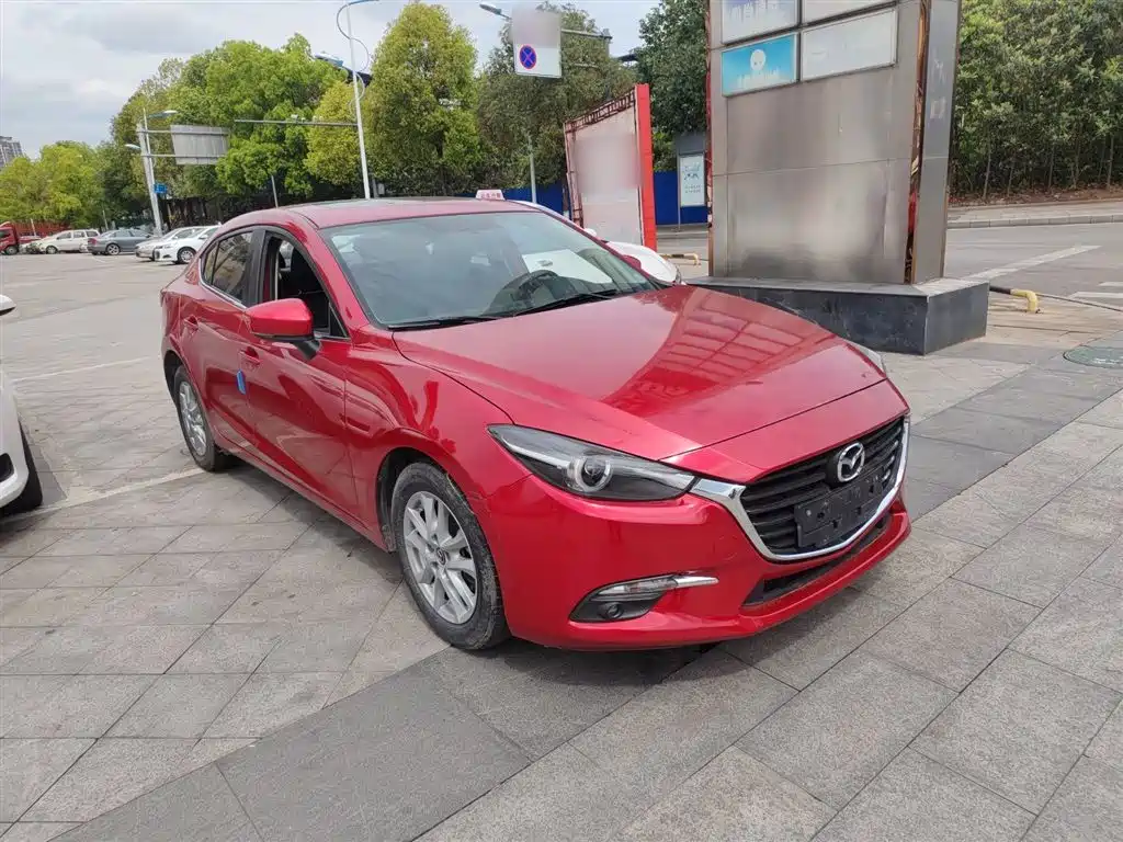 Mazda 3 Axela 2018 — фото 4