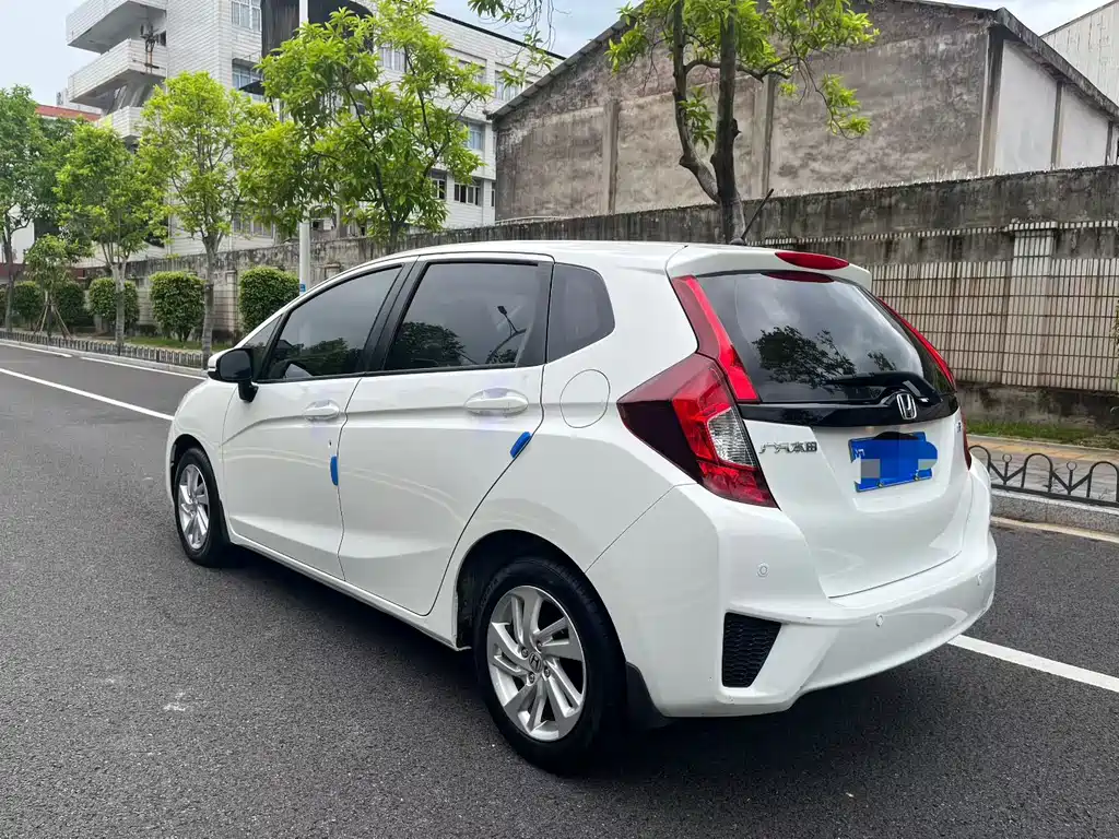 Honda Fit 2017 — фото 6