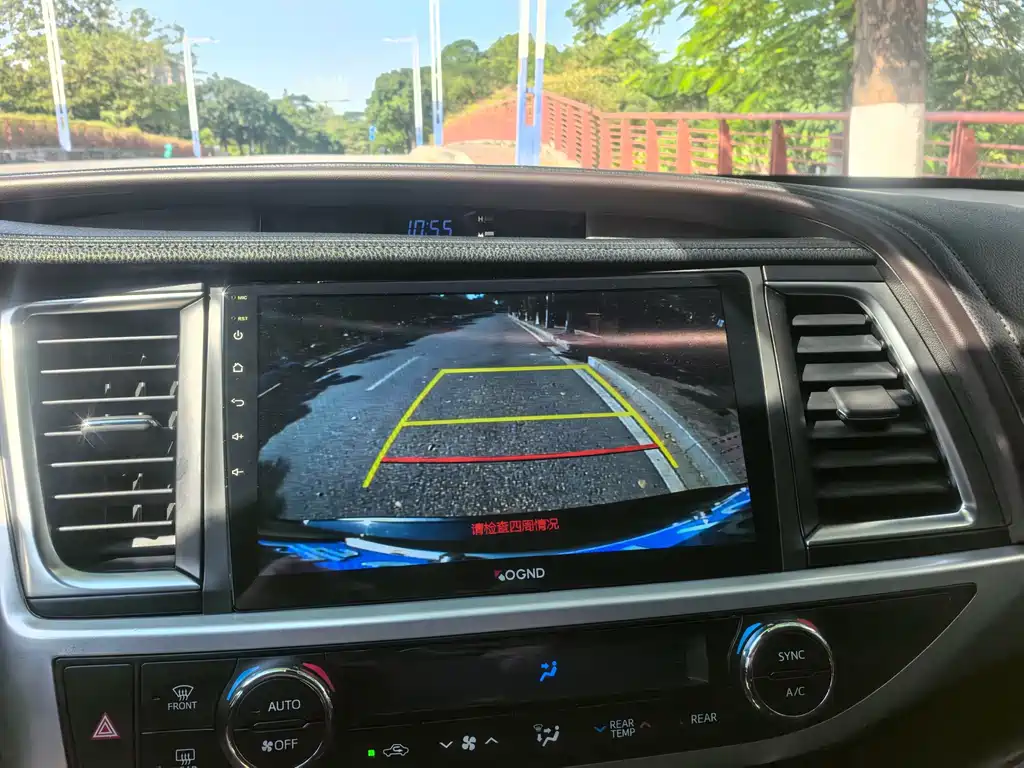 Toyota Highlander 2020 — фото 11