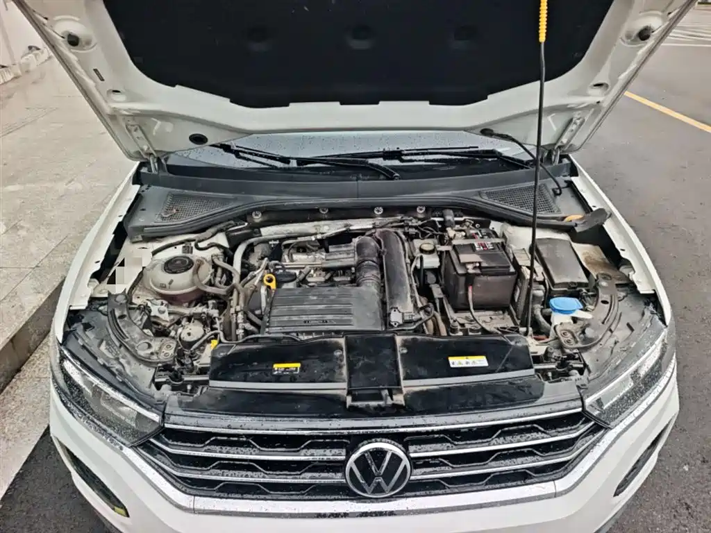 Volkswagen T-Roc 2023 — фото 11
