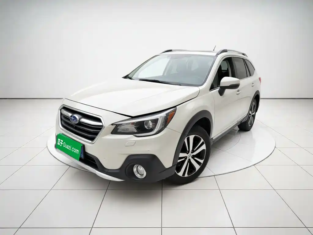 Subaru Outback 2018 — фото 2