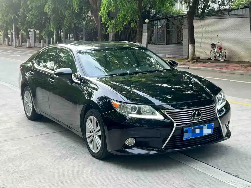 Lexus ES 2012