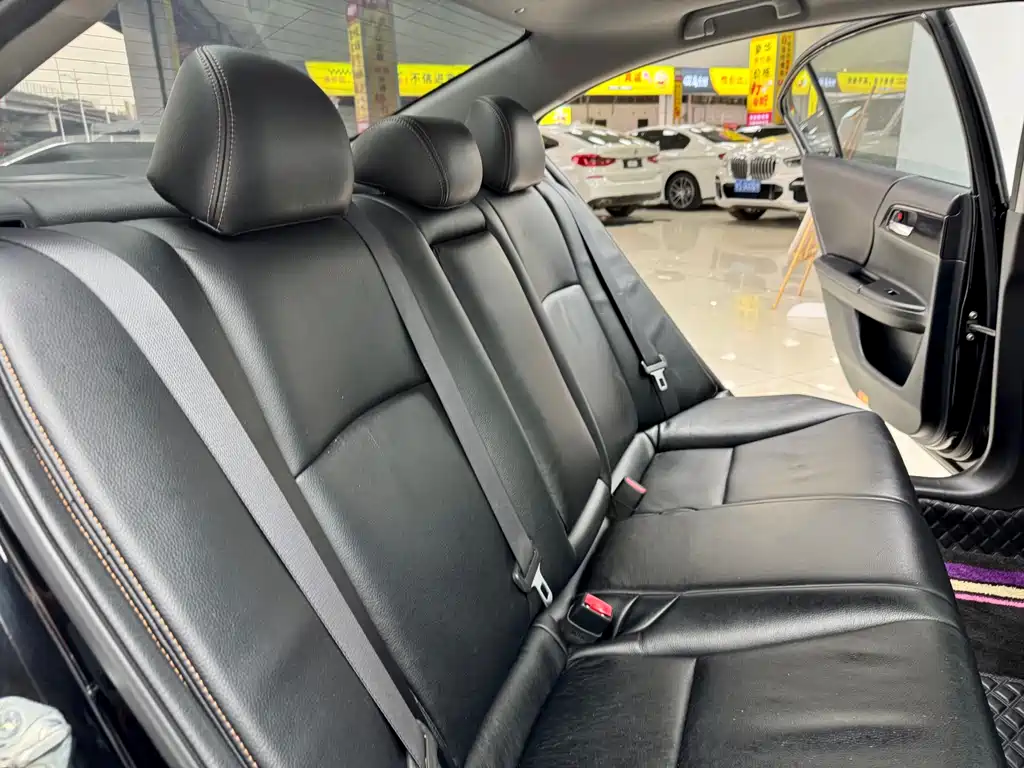 Honda Accord 2017 — фото 12