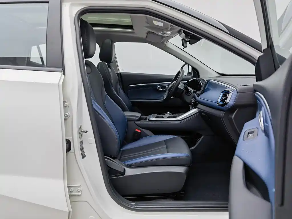 GAC Trumpchi GS3 2023 — фото 23