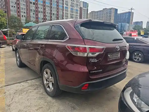 Toyota Highlander 2015