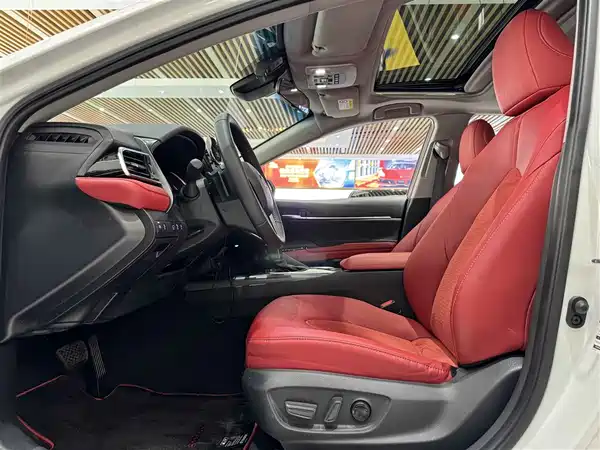 Toyota Camry 2021