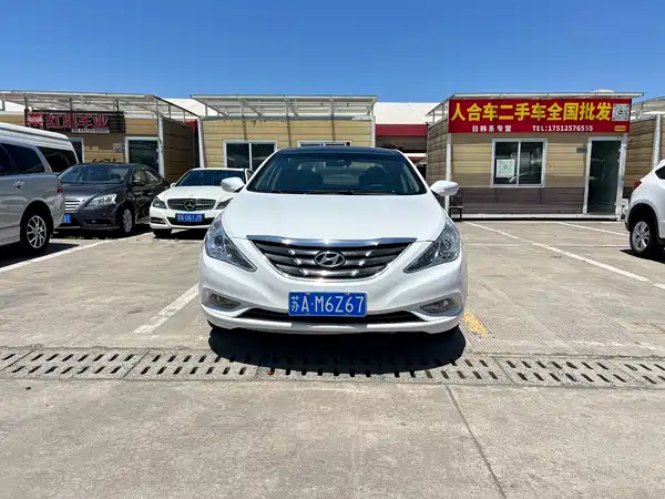 Hyundai Sonata 2012
