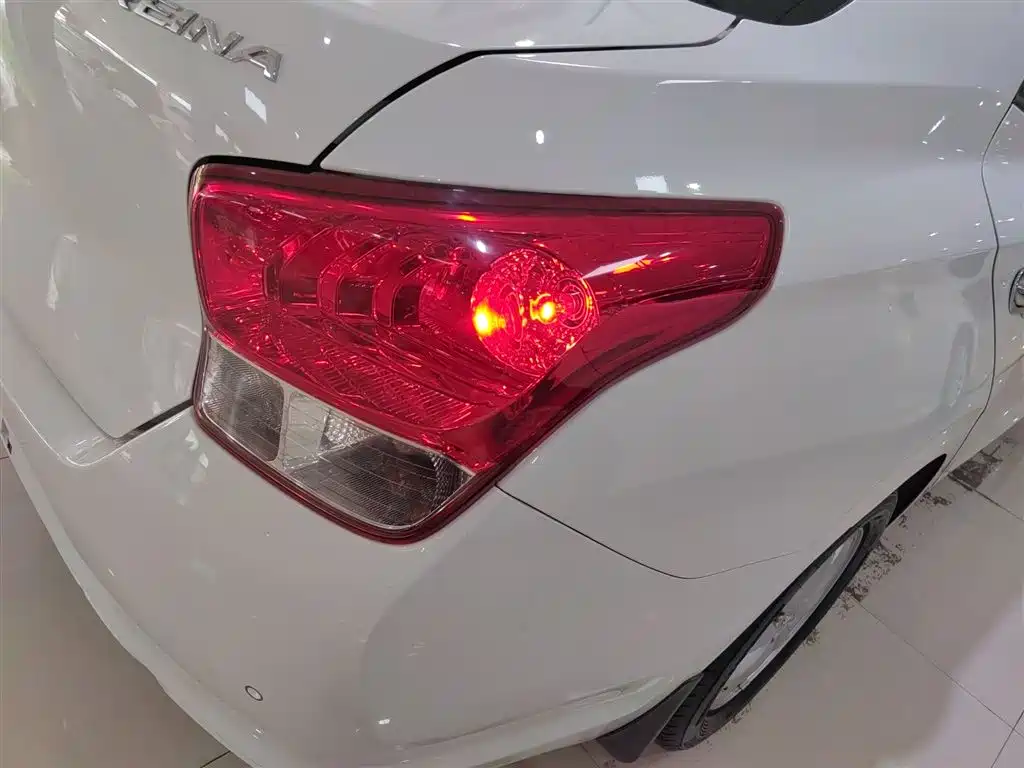 Hyundai Verna 2018 — фото 24