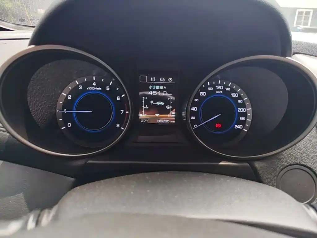 Changan Eado XT 2018 — фото 12