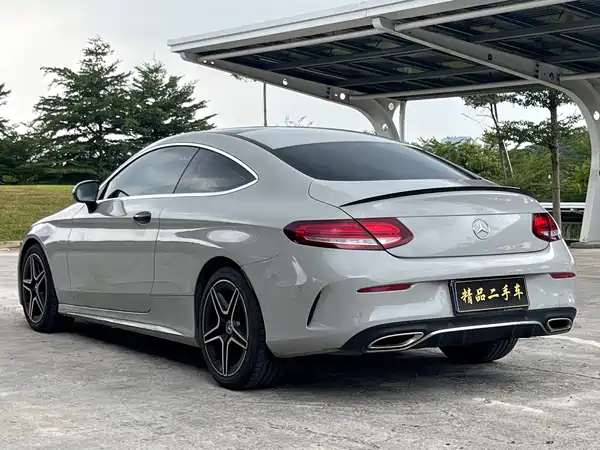 Mercedes-Benz C-Class 2019