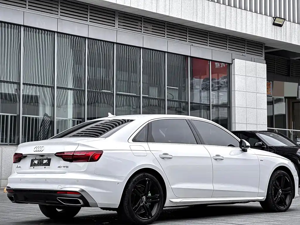 Audi A4L 2020 — фото 10