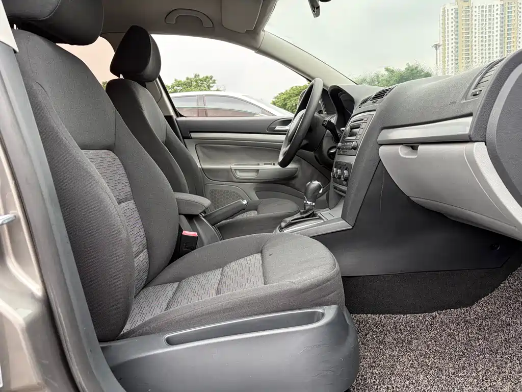 Skoda Octavia 2014 — фото 13