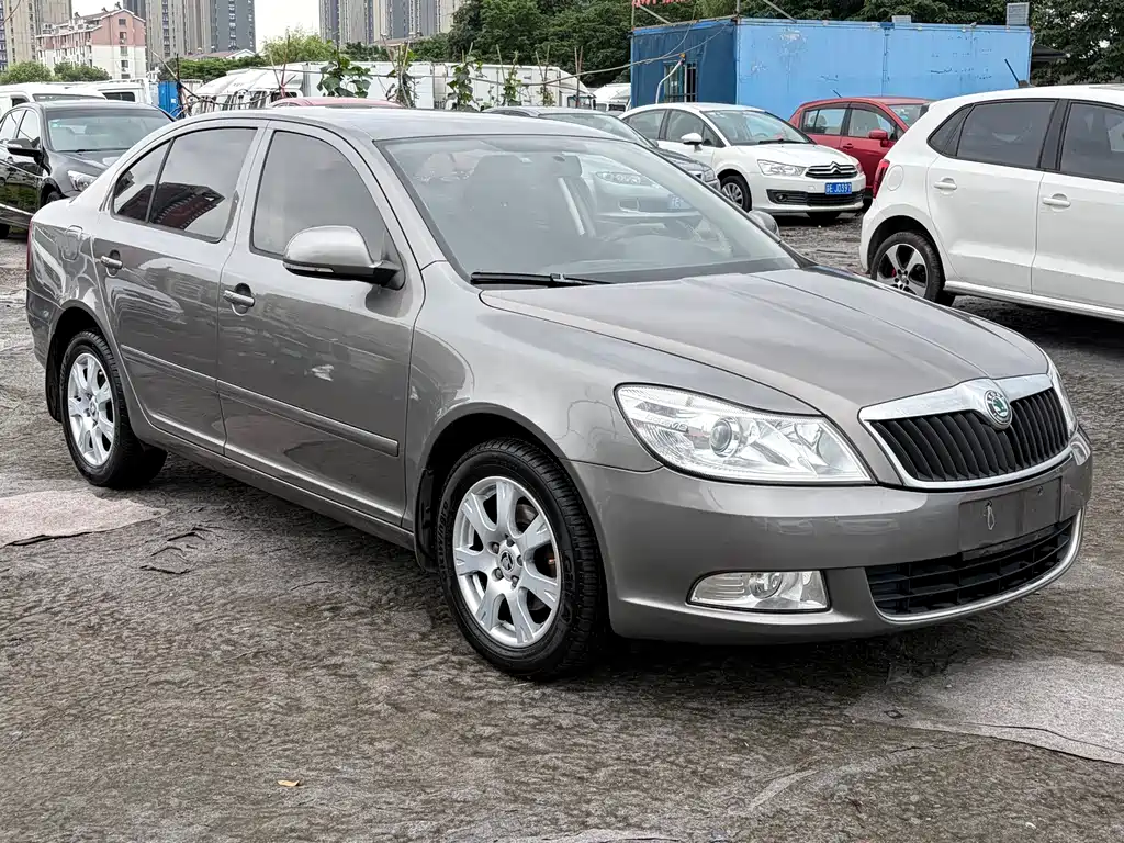 Skoda Octavia 2014 — фото 3