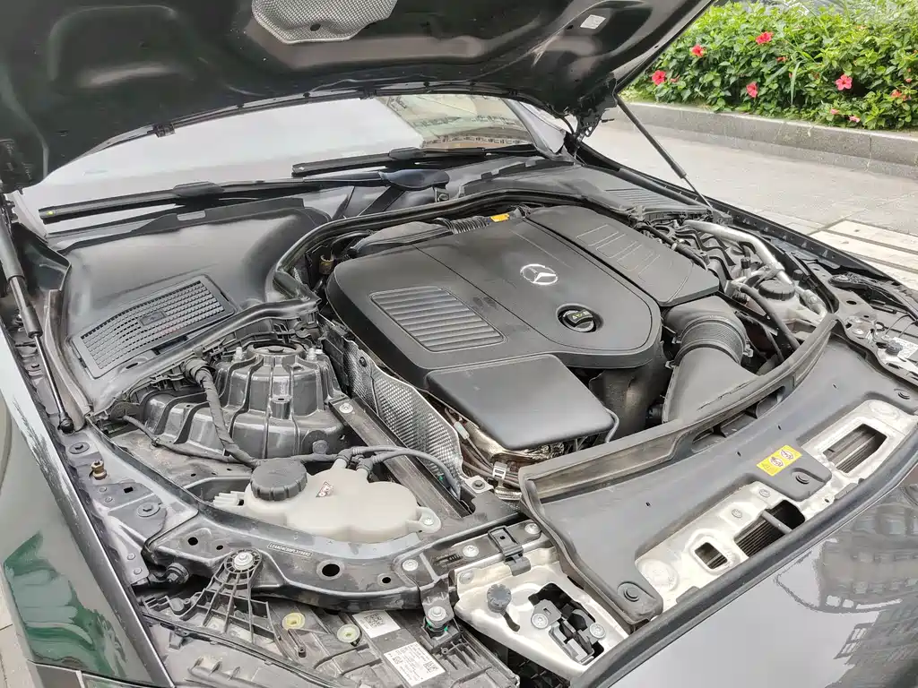 Mercedes-Benz C-Class 2024 — фото 18