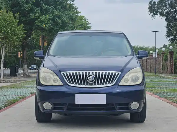 Buick GL8 2011