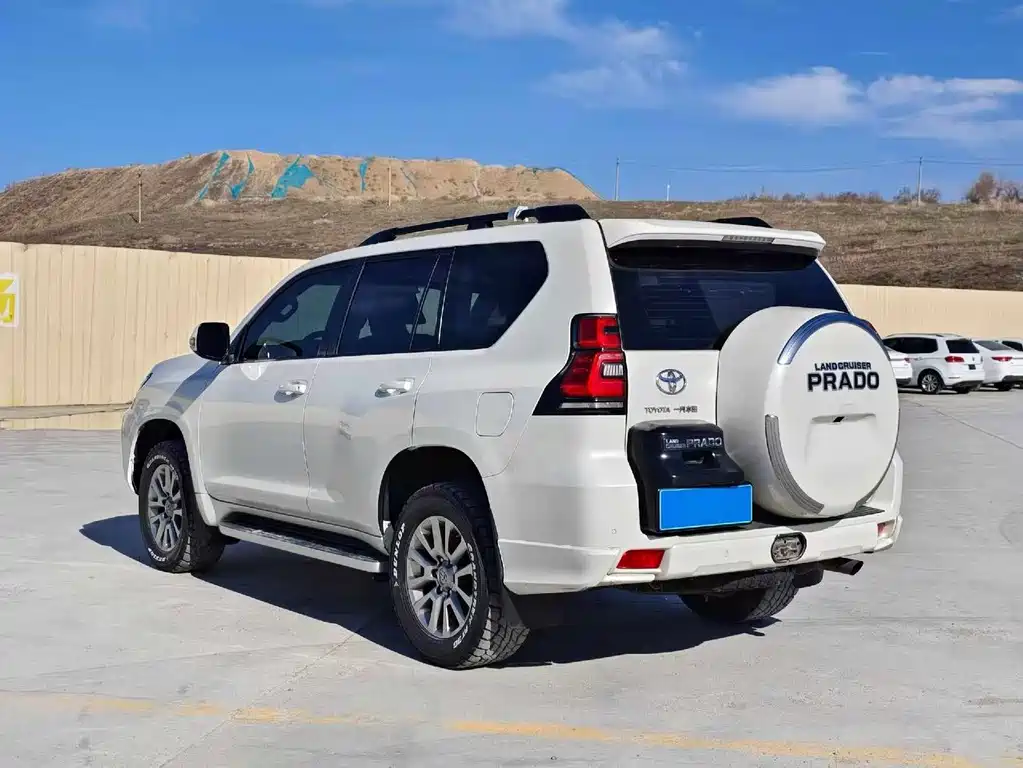 Toyota Prado 2019 — фото 9