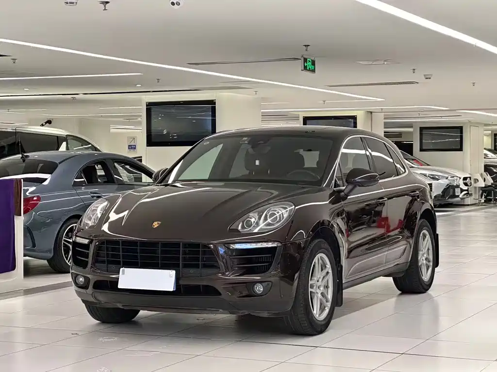 Porsche Macan 2018 — фото 1