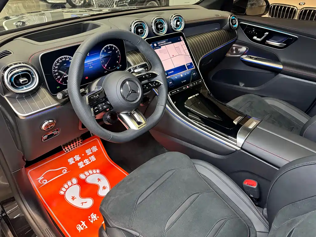 Mercedes-Benz GLC AMG 2025 — фото 7