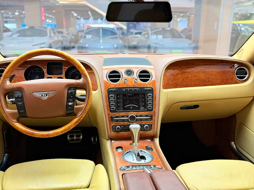 Bentley Flying Spur 2007 — фото 15