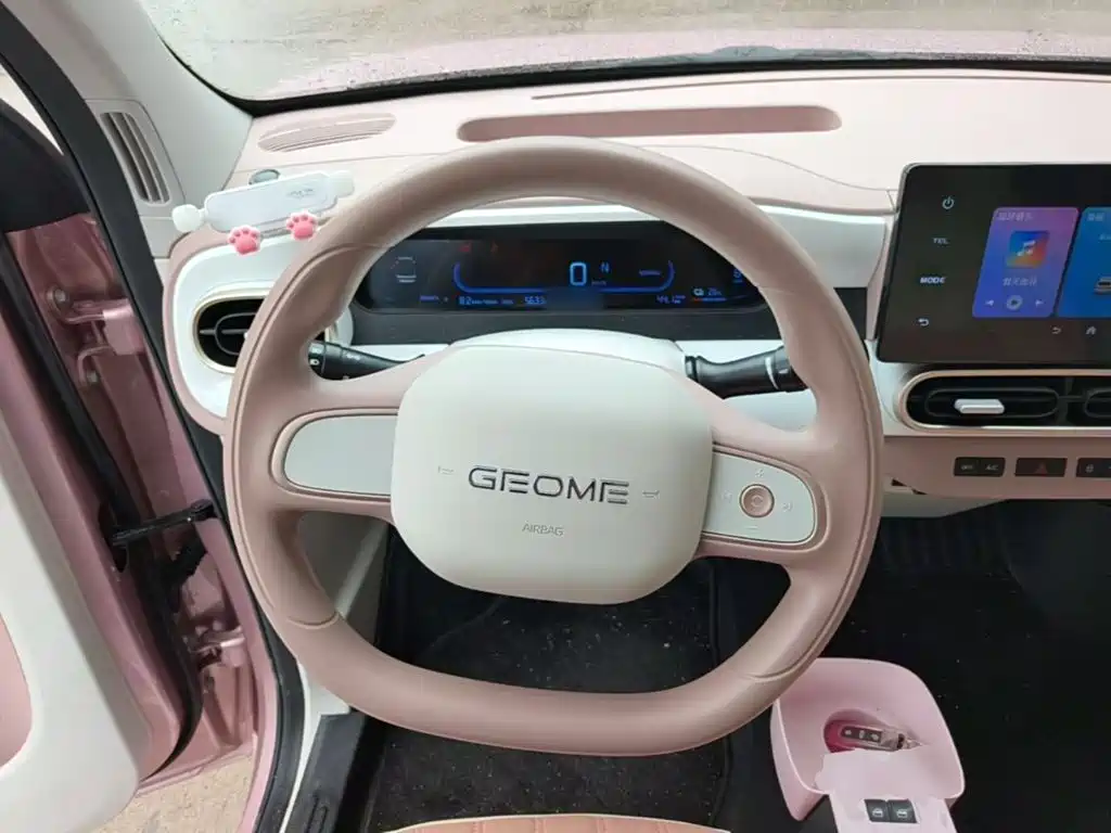 Geely Galaxy Panda 2025 — фото 11