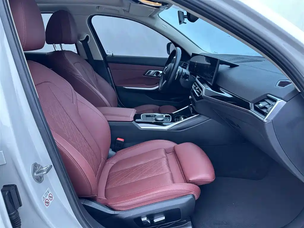 BMW 3 Series 2023 — фото 14
