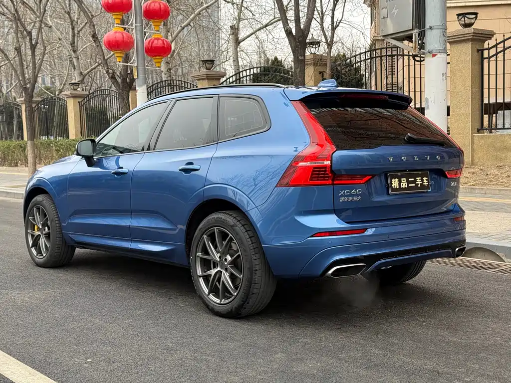 Volvo XC60 2020 — фото 24