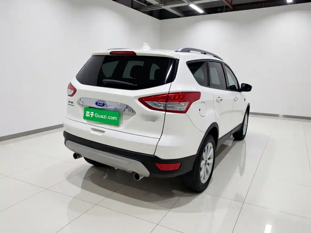 Ford Kuga 2015 — фото 6