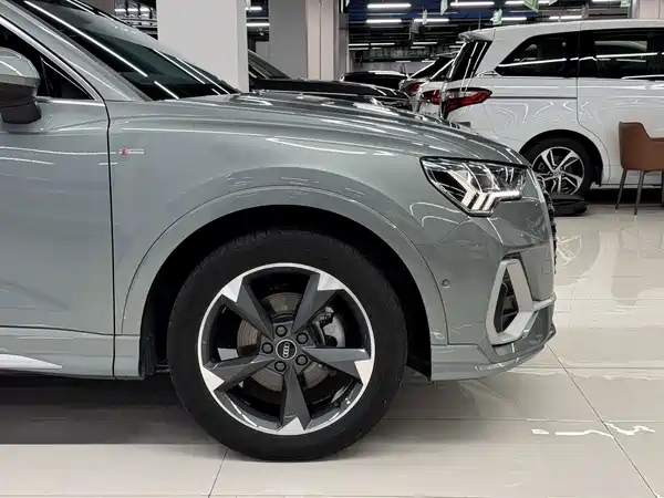 Audi Q3 2022