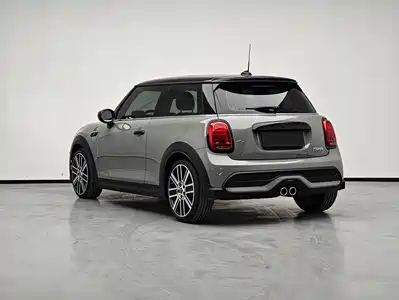 MINI MINI 2022