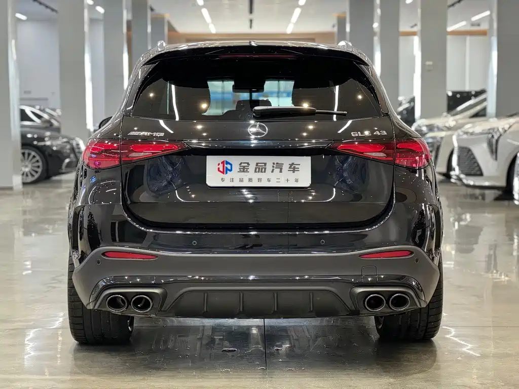 Mercedes-Benz GLC AMG 2025 — фото 5