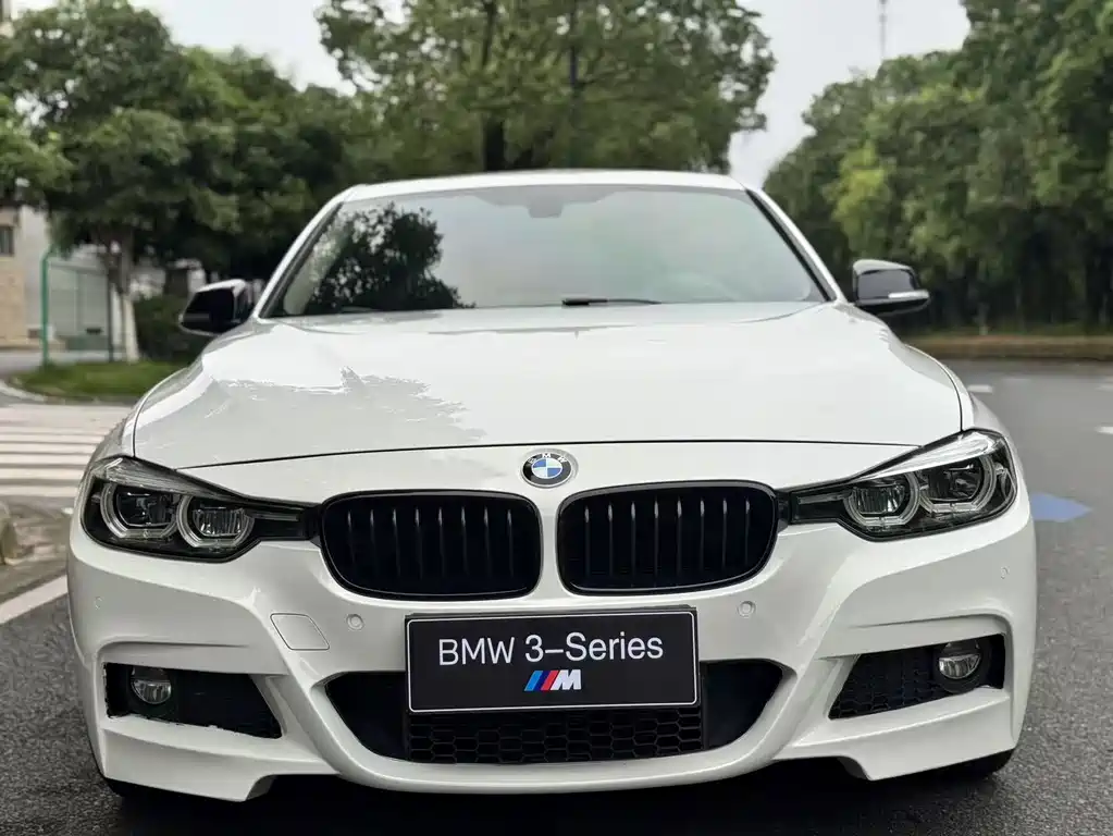 BMW 3 Series 2019 — фото 2
