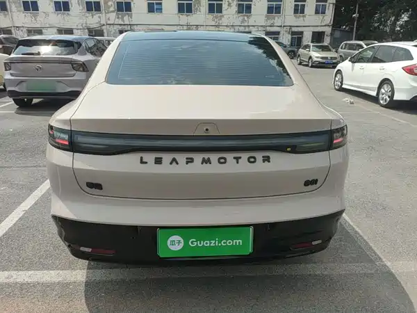 Leapmotor B01 2025
