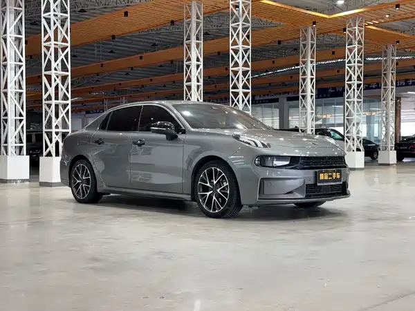 Lynk & Co 03 2021