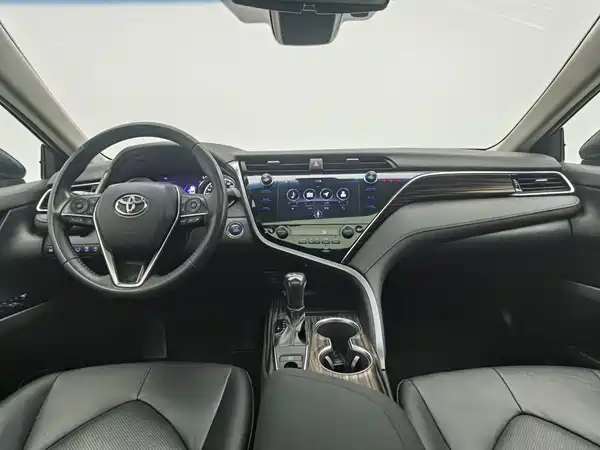 Toyota Camry 2019